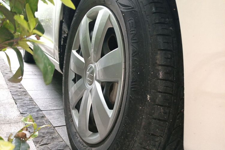 Volkswagen Santana 2016 car image #9