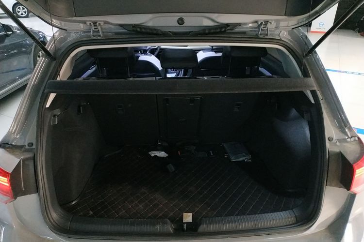 Volkswagen Golf 2022 imagem de carro #19