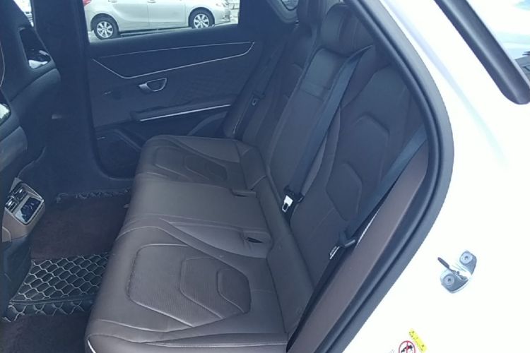 BYD Han 2022 car image #17