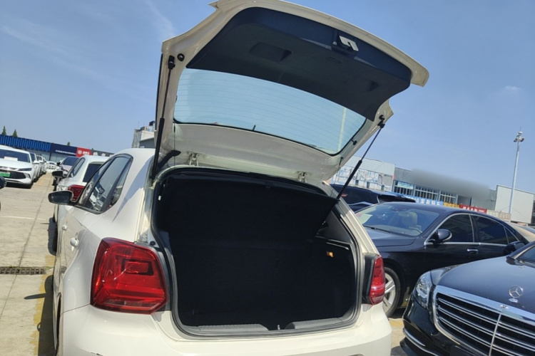 Volkswagen Polo 2017 #19 Volkswagen Polo 2017 car image #19