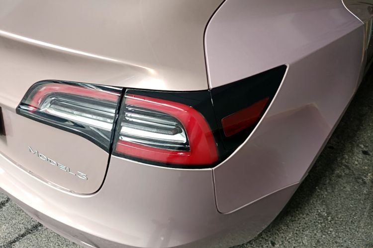 Tesla Model 3 2020 car image #8