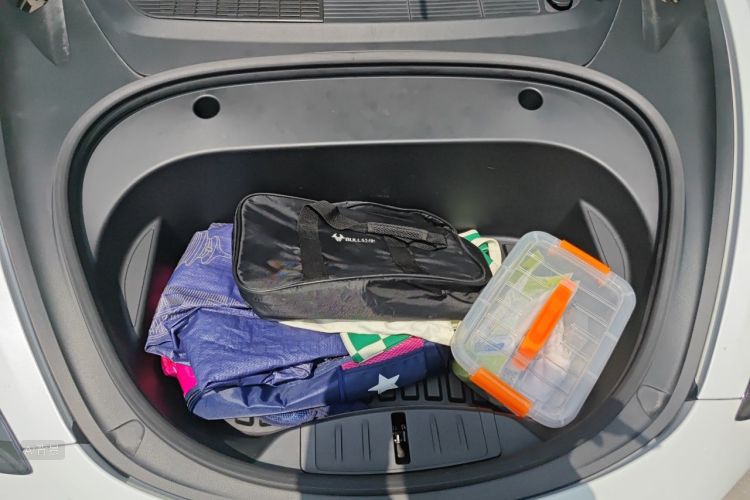 Tesla Model 3 2022 car image #22
