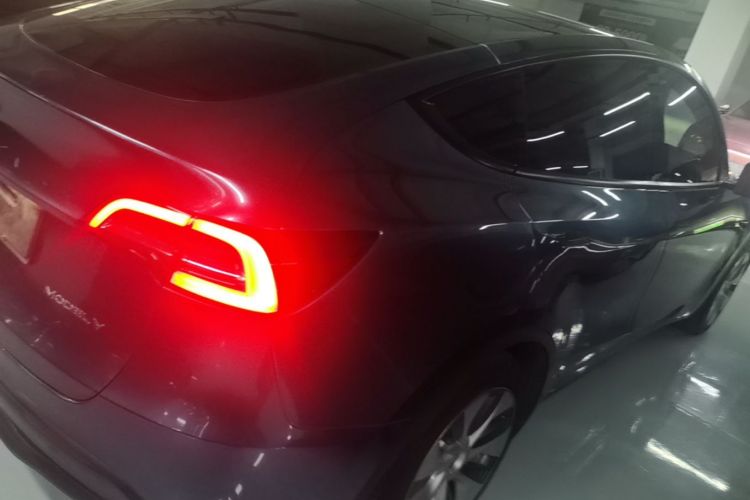 Tesla Model Y 2022 #7 Tesla Model Y 2022 car image #7