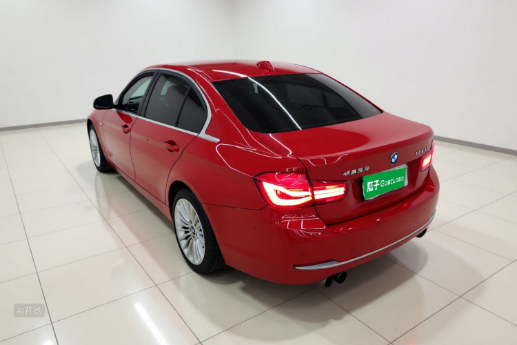 BMW 3 Series 2018 #5 BMW 3 Series 2018 car image #5