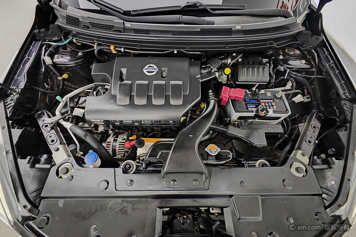 2016 car image #18