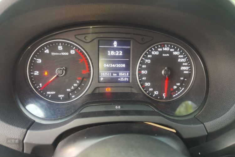Audi A3 2018 car image #13