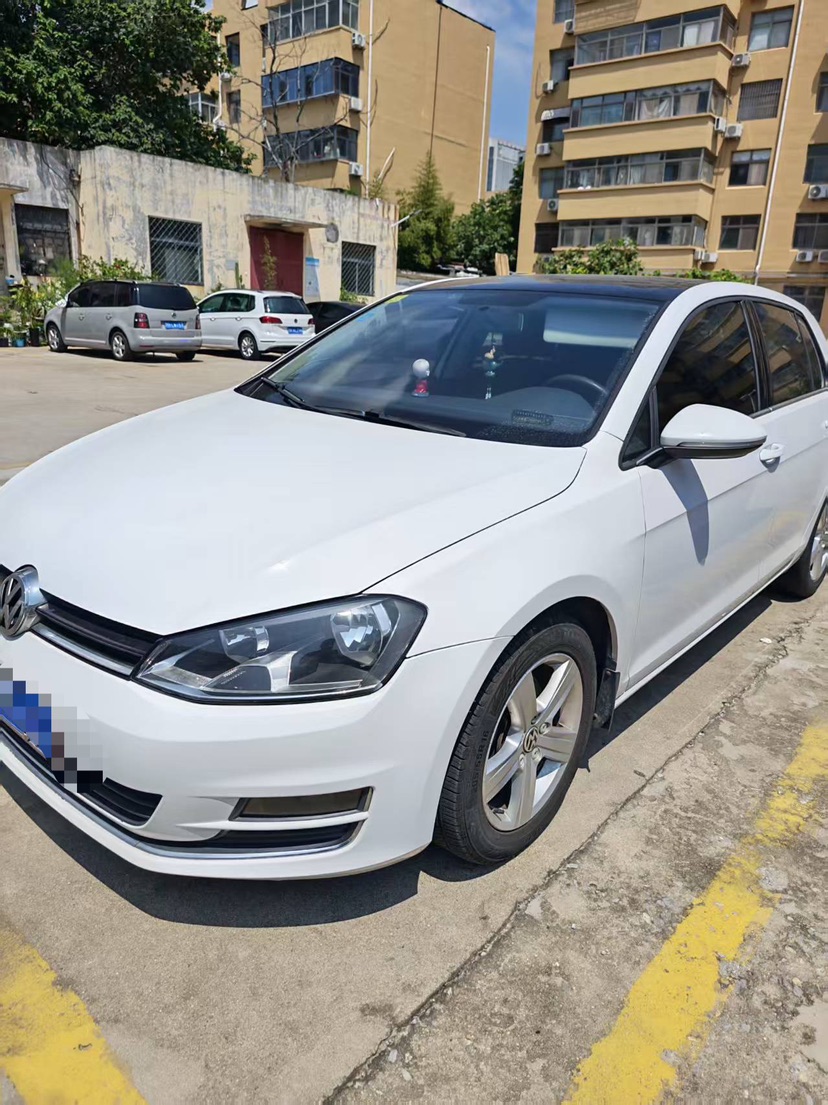 Volkswagen Golf 2015 car image 