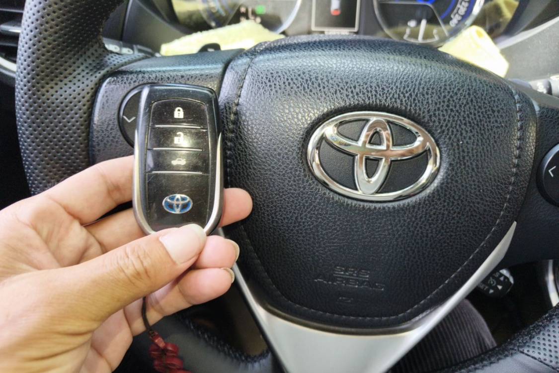 Toyota Corolla 2016 #30 Toyota Corolla 2016 car image #30