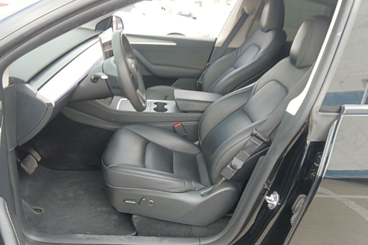 Tesla Model Y 2023 #19 Tesla Model Y 2023 car image #19