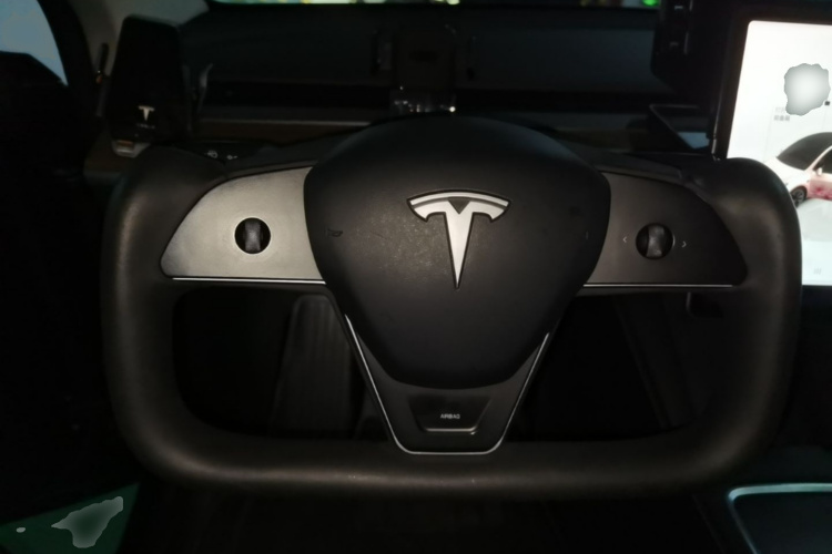 Tesla Model Y 2022 #11 Tesla Model Y 2022 car image #11