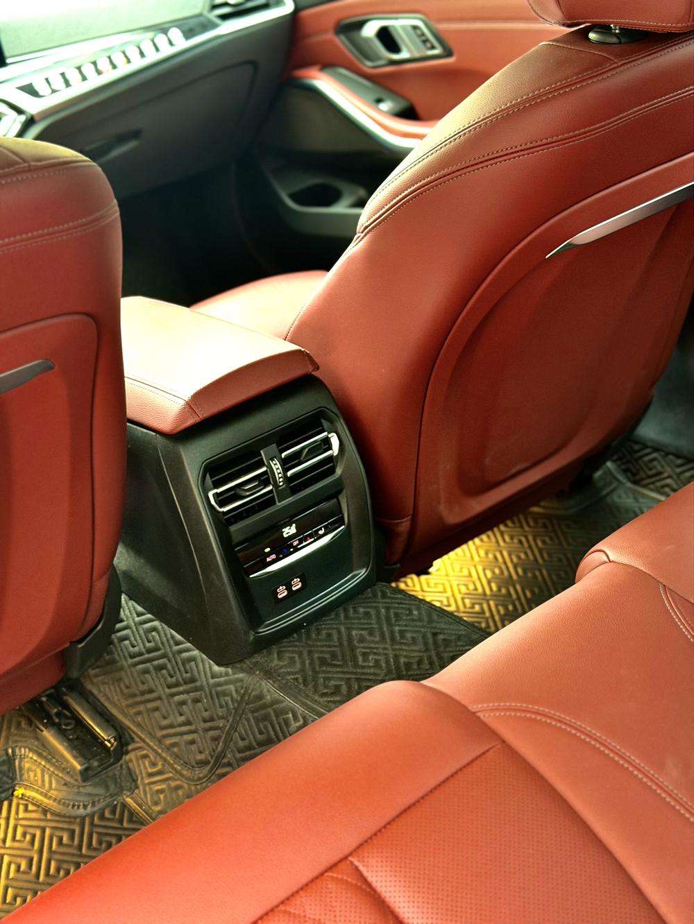 BMW 3 Series 2023 #12 BMW 3 Series 2023 صورة سيارة #12