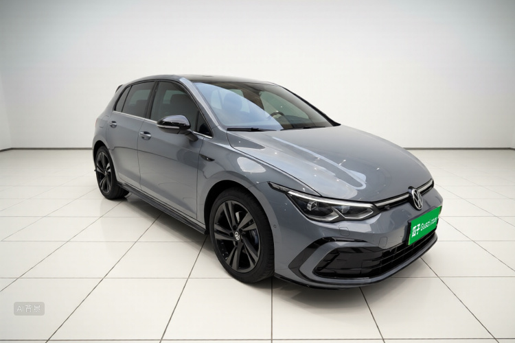 Volkswagen Golf 2023 car image #4
