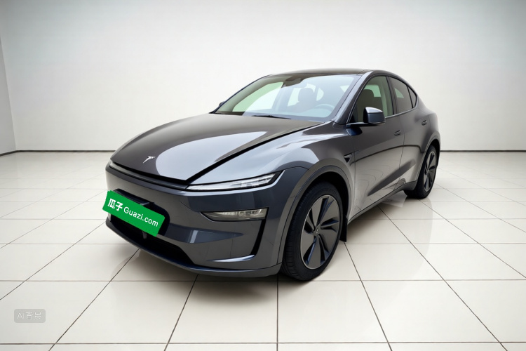 Tesla Model Y 2025 #2 Tesla Model Y 2025 car image #2