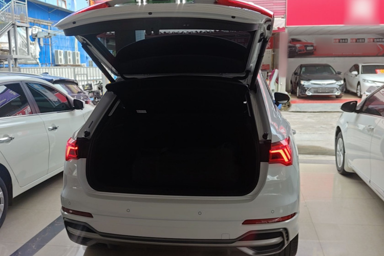Audi Q3 2020 #19 Audi Q3 2020 car image #19