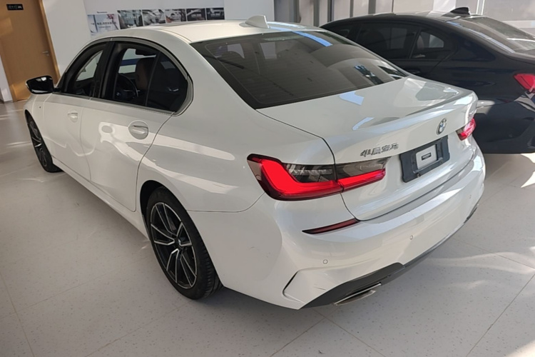 BMW 3 Series 2021 #5 BMW 3 Series 2021 car image #5
