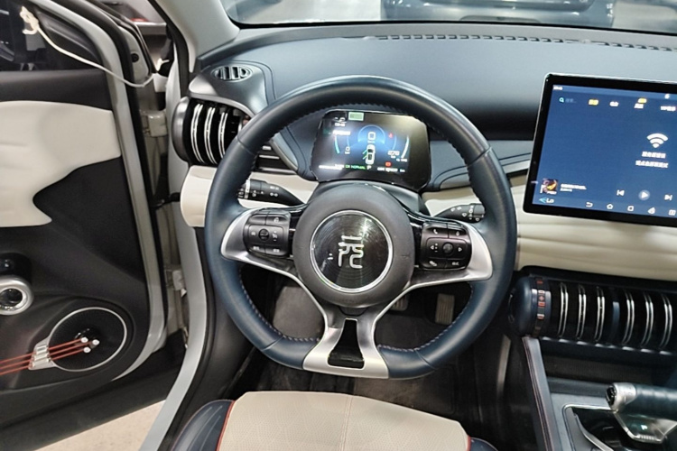 BYD Yuan Plus 2023 immagine di auto #11