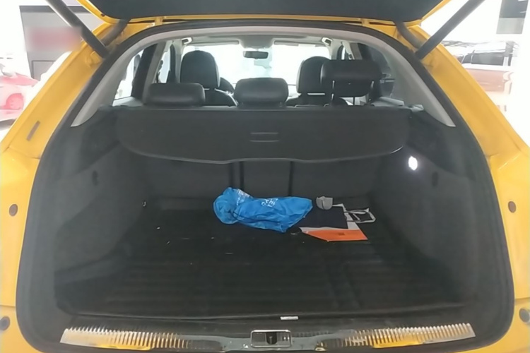 Audi Q3 2016 immagine di auto #19