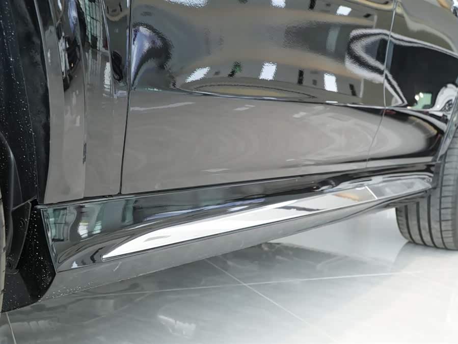 Mercedes-Benz Maybach GLS car image #38