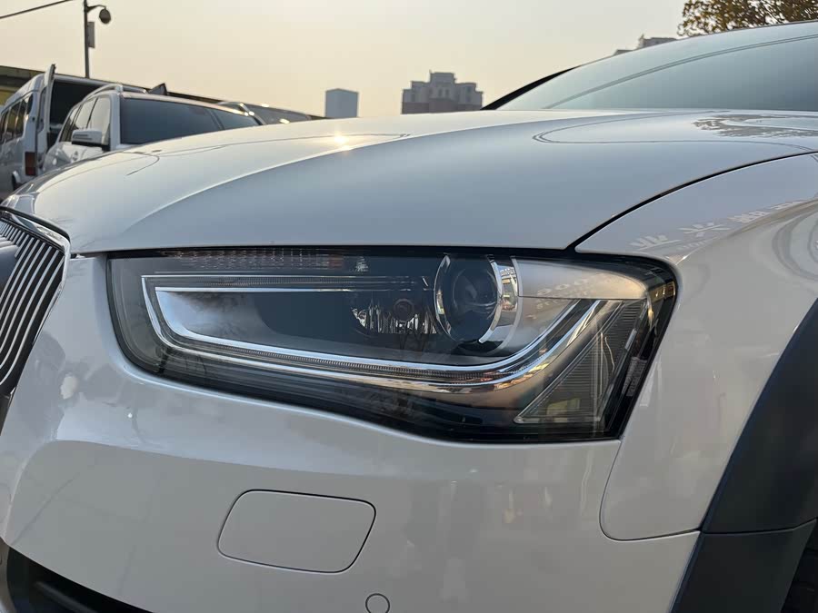 Audi A4 (Imported) 2014 car image #38