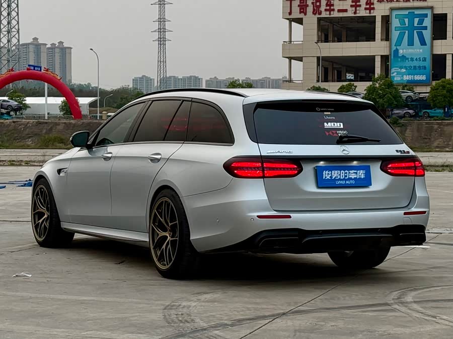 Mercedes-Benz E AMG 2019 immagine di auto #38