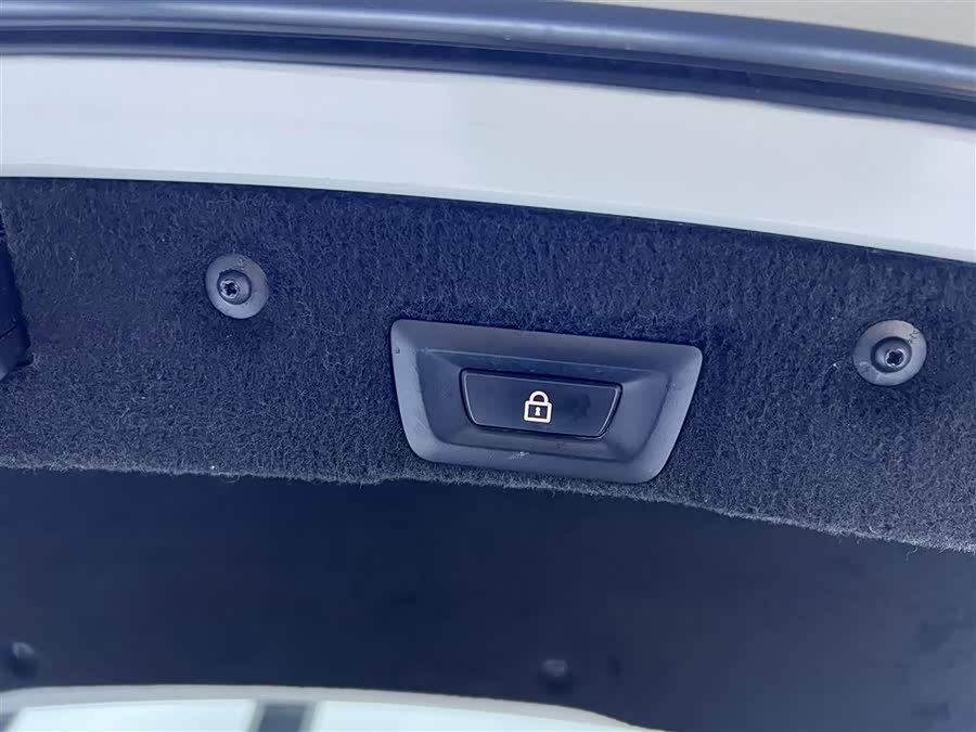 BMW M6 2016 car image #38