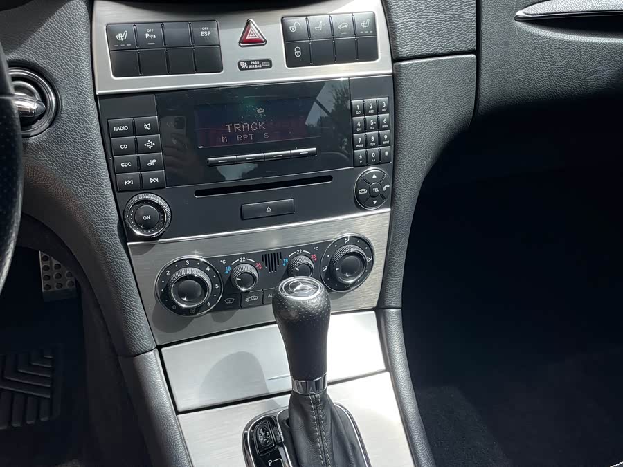 Mercedes-Benz CLK Class 2009 #38 Mercedes-Benz CLK Class 2009 car image #38