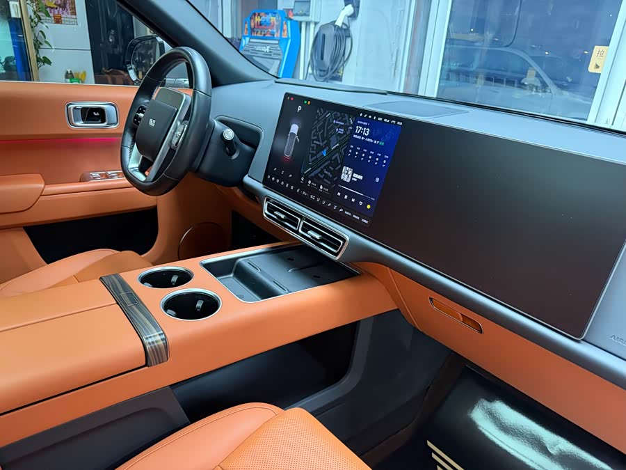 Li L9 2024 صورة سيارة #38