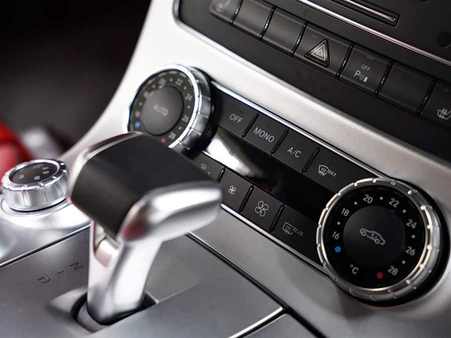 Mercedes-Benz SLS AMG 2012 #38 Mercedes-Benz SLS AMG 2012 изображение автомобиля #38