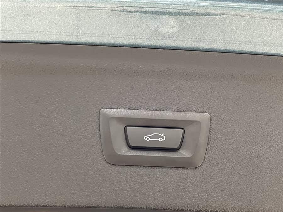 BMW iX 2025 #38 BMW iX 2025 car image #38