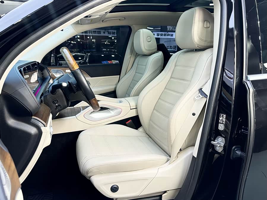 Mercedes-Benz GLS Class 2021 car image #38