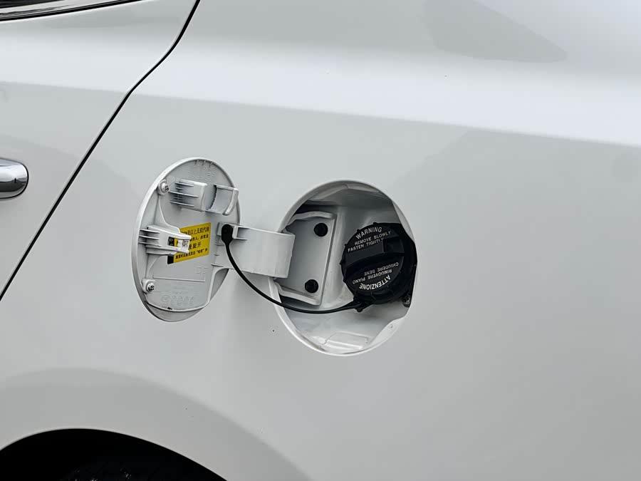 Kia K5 2018 imagem de carro #38