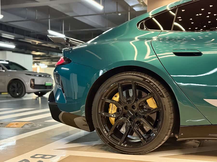 小米汽车 小米SU7 Ultra 2025 汽车图片 #38