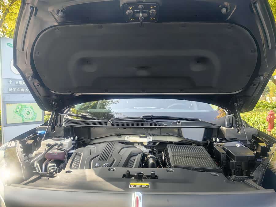 HongQi HS3 PHEV 2024 #38 HongQi HS3 PHEV 2024 car image #38