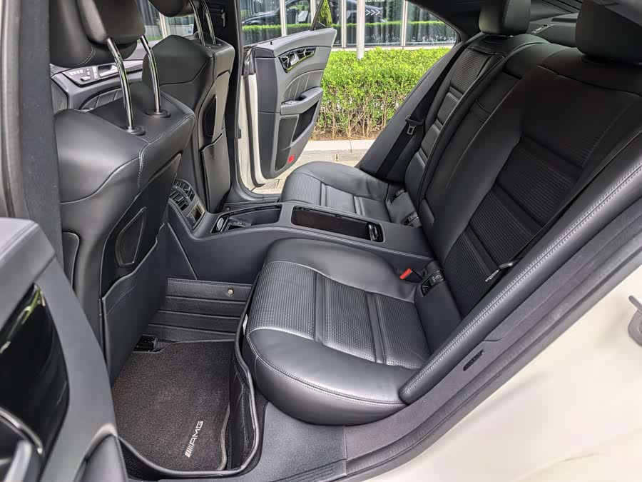 Mercedes-Benz CLS AMG 2017 car image #38