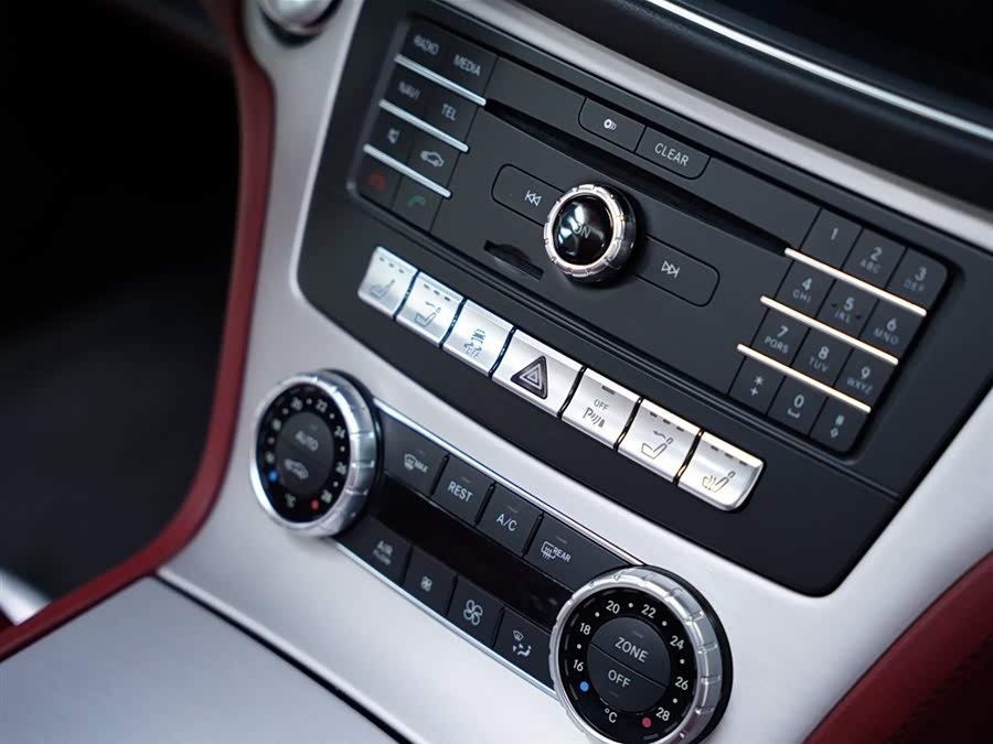 Mercedes-Benz SL Class 2017 car image #38