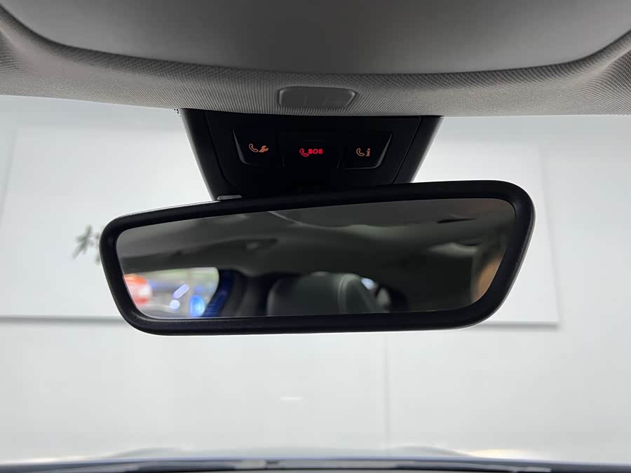 Mercedes-Benz GLA Class 2018 #38 Mercedes-Benz GLA Class 2018 car image #38