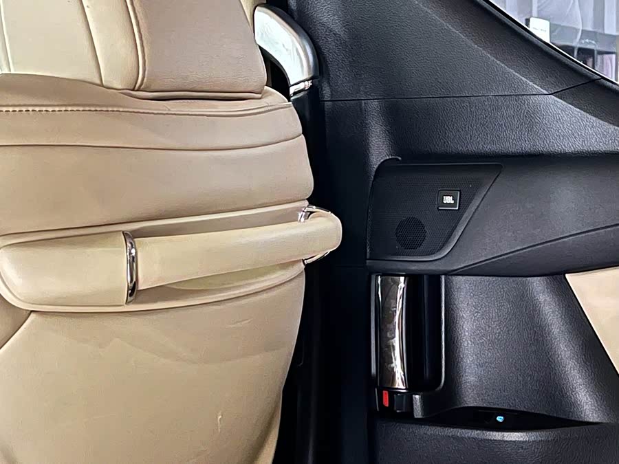 丰田 埃尔法 2018 汽车图片 #38