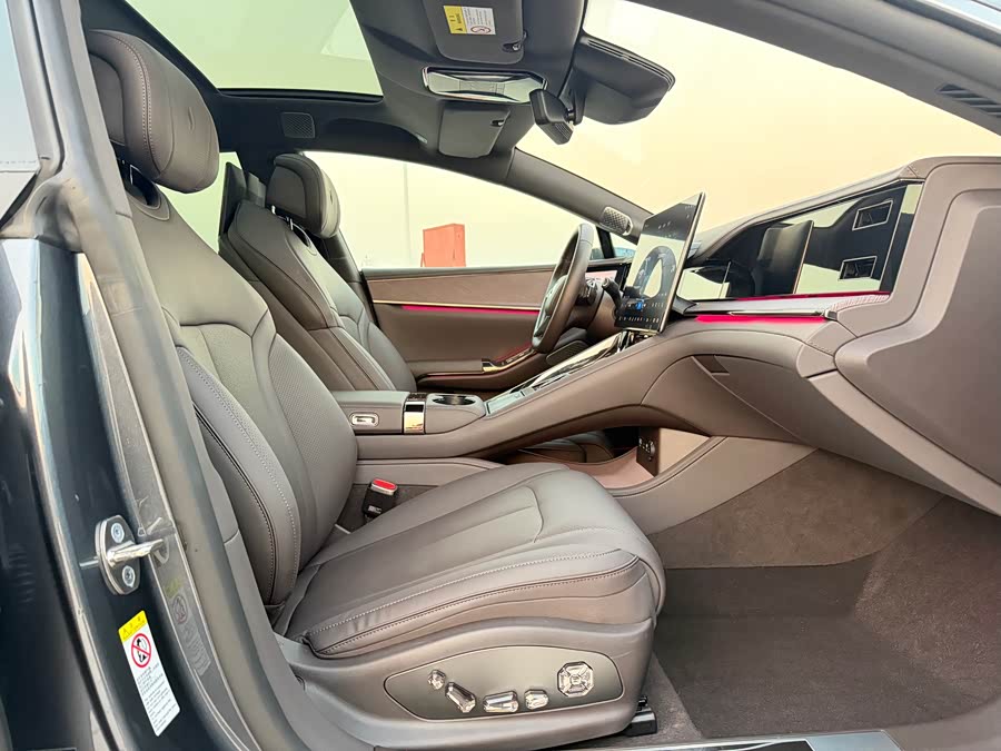 Denza Z9 2024 immagine di auto #38