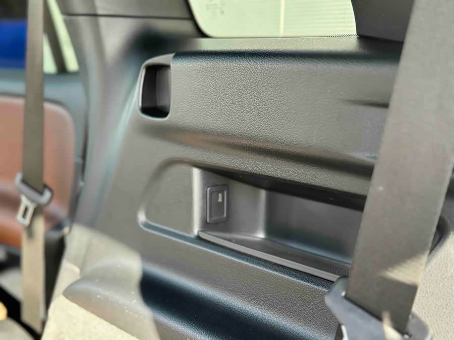 Mercedes-Benz GLB Class 2022 #38 Mercedes-Benz GLB Class 2022 car image #38