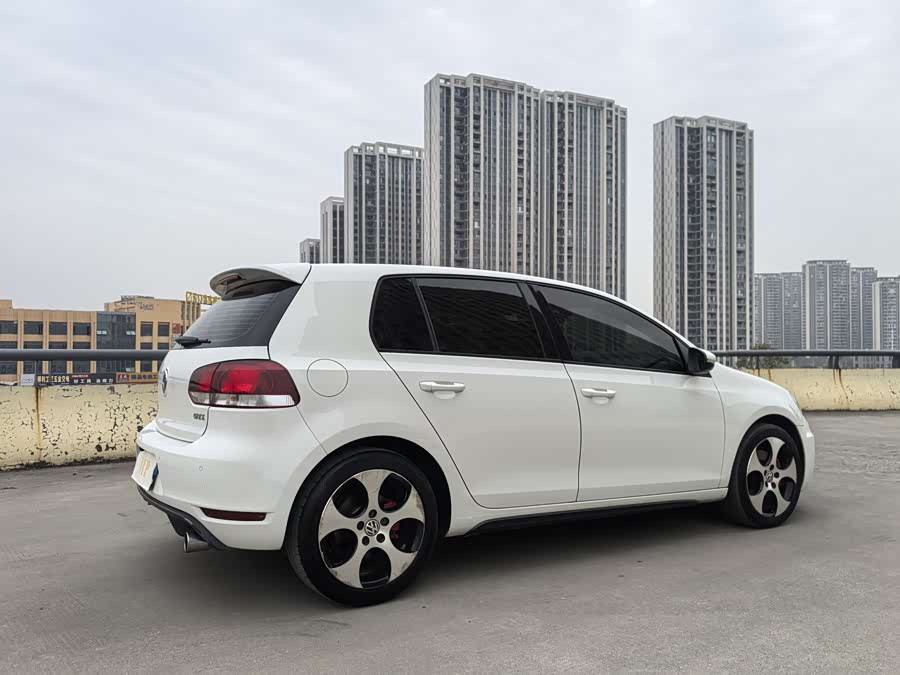 Volkswagen GolfGTI 2011 #38 Volkswagen GolfGTI 2011 car image #38