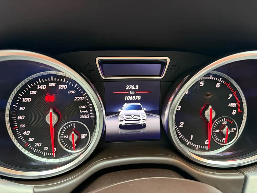 Mercedes-Benz GLE Class 2015 #38 Mercedes-Benz GLE Class 2015 car image #38