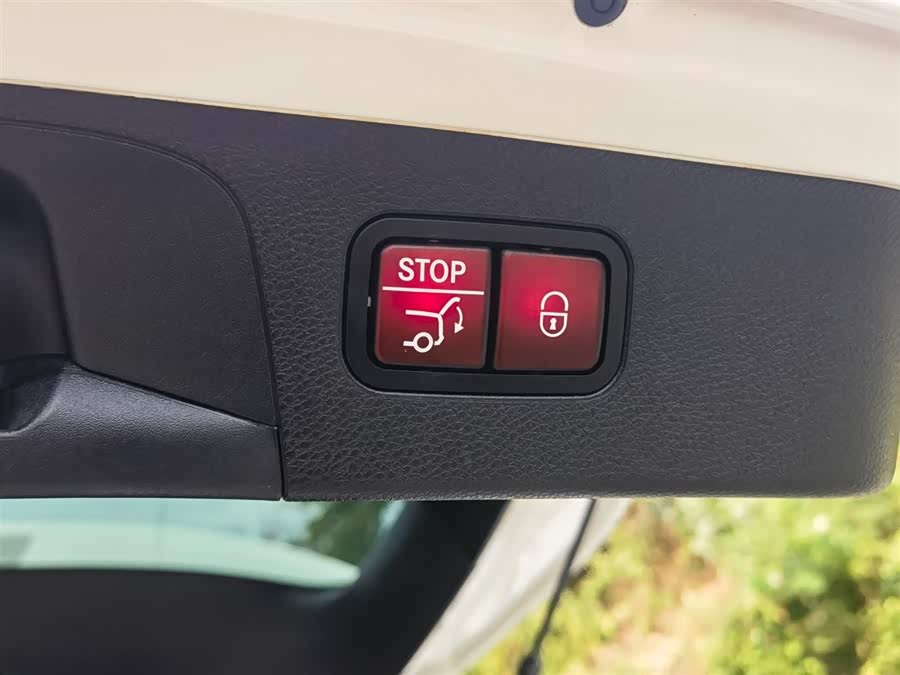 Mercedes-Benz GLC Class 2020 #38 Mercedes-Benz GLC Class 2020 immagine di auto #38