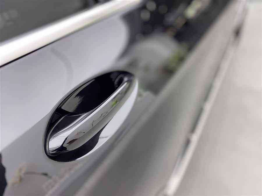 BMW X7 2021 car image #38