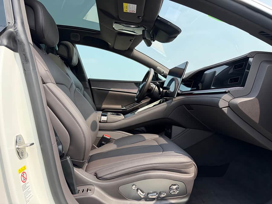 Denza Z9 2024 image de voiture #38