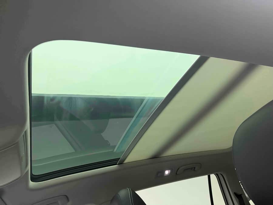 Volkswagen Tiguan L 2019 #38 Volkswagen Tiguan L 2019 car image #38