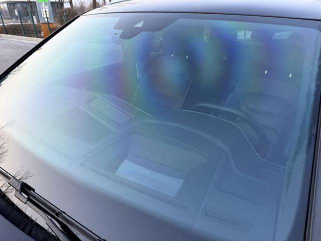 Volkswagen Touareg 2018 car image #38