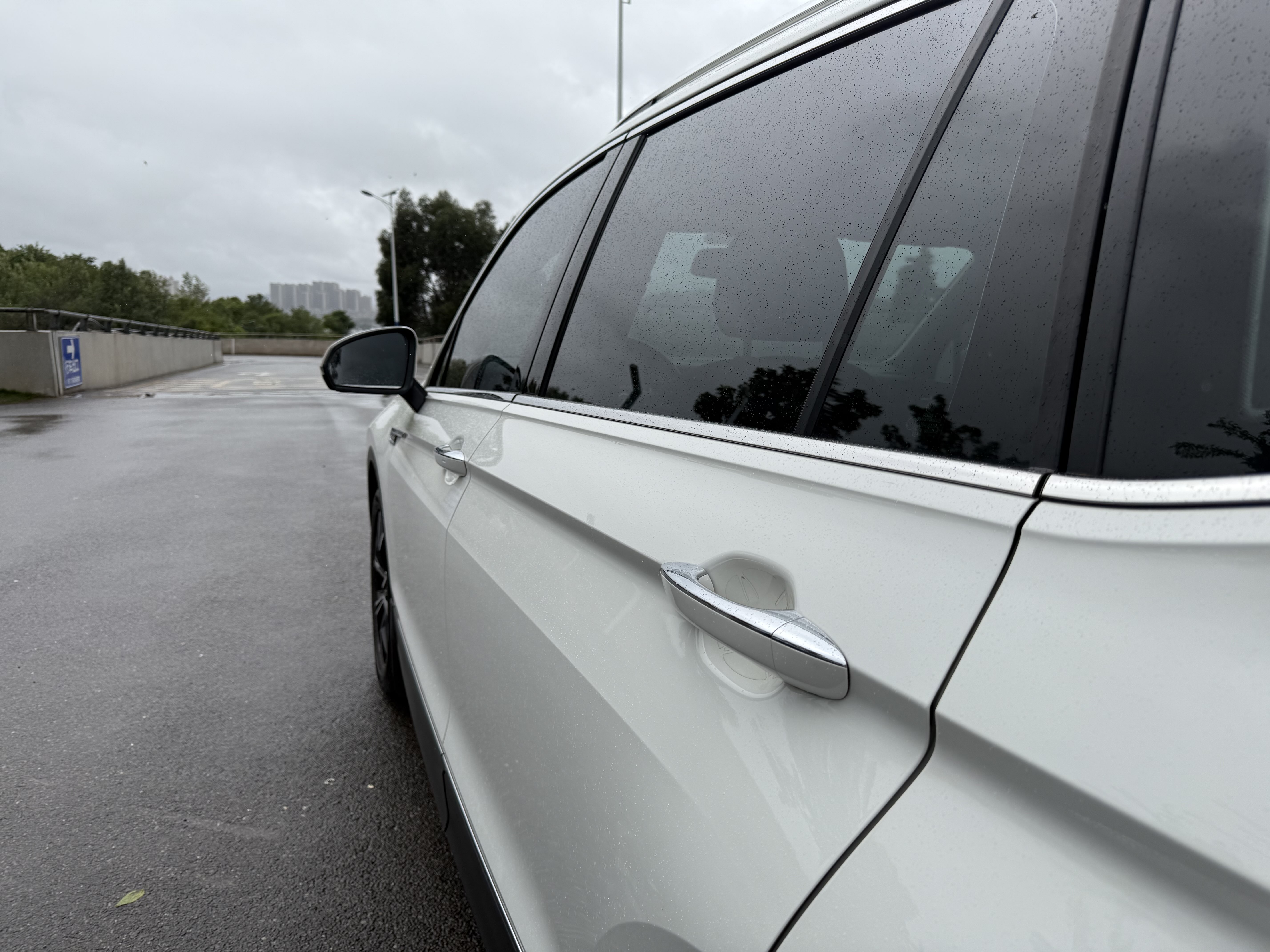 Volkswagen Tiguan L 2019 #38 Volkswagen Tiguan L 2019 car image #38