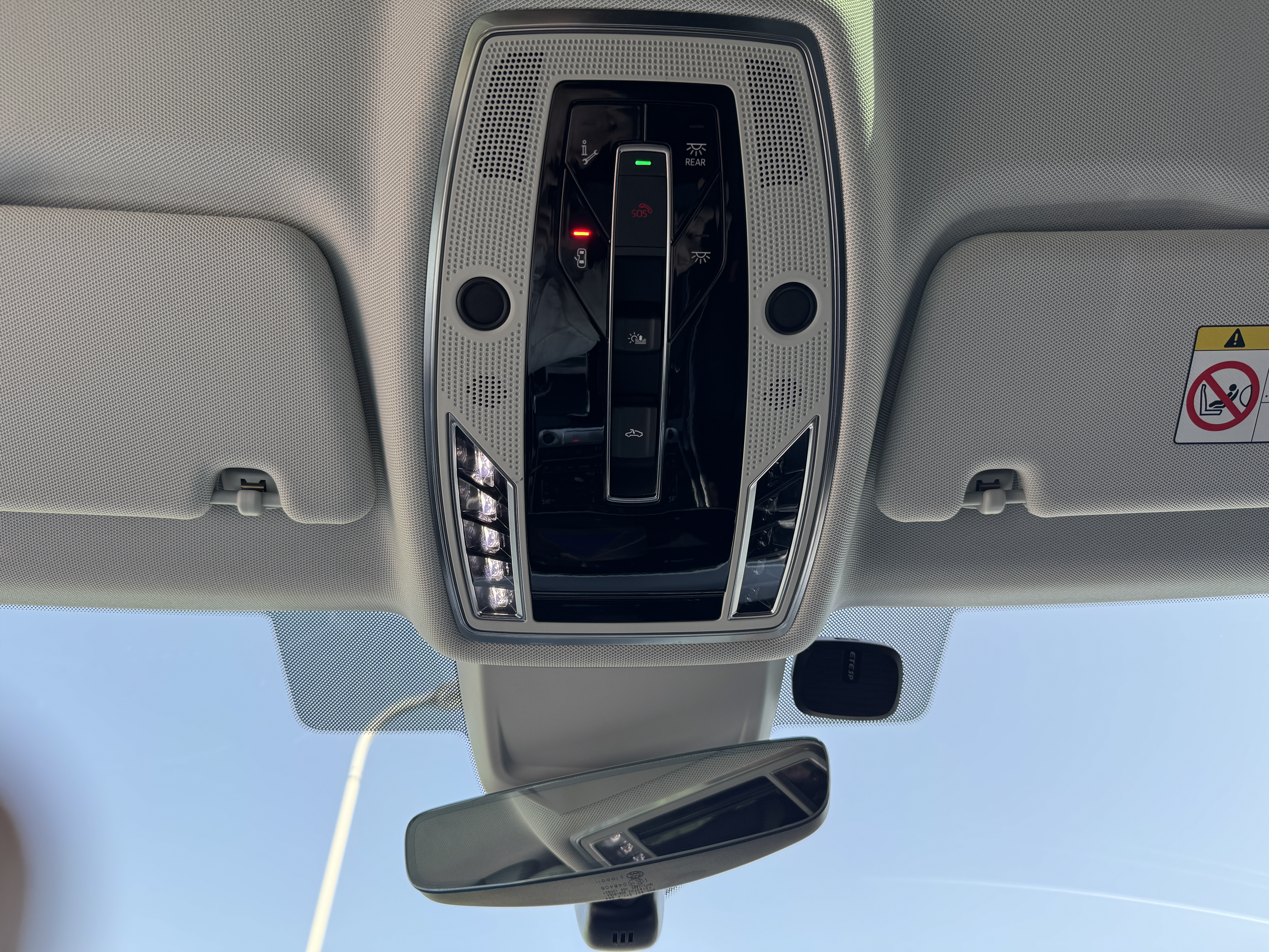 Audi A8 2022 car image #38