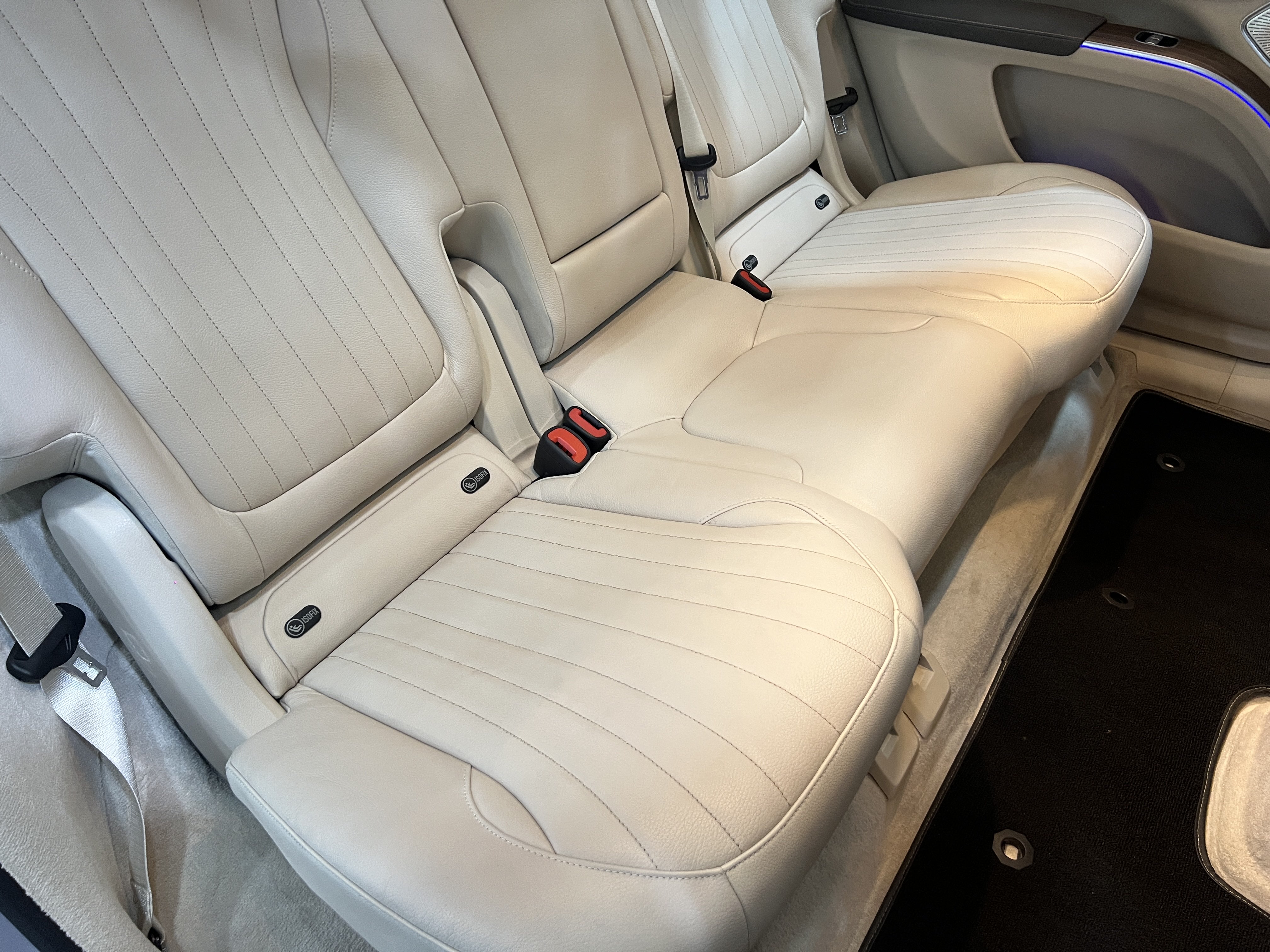 Mercedes-Benz EQS SUV 2023 car image #38