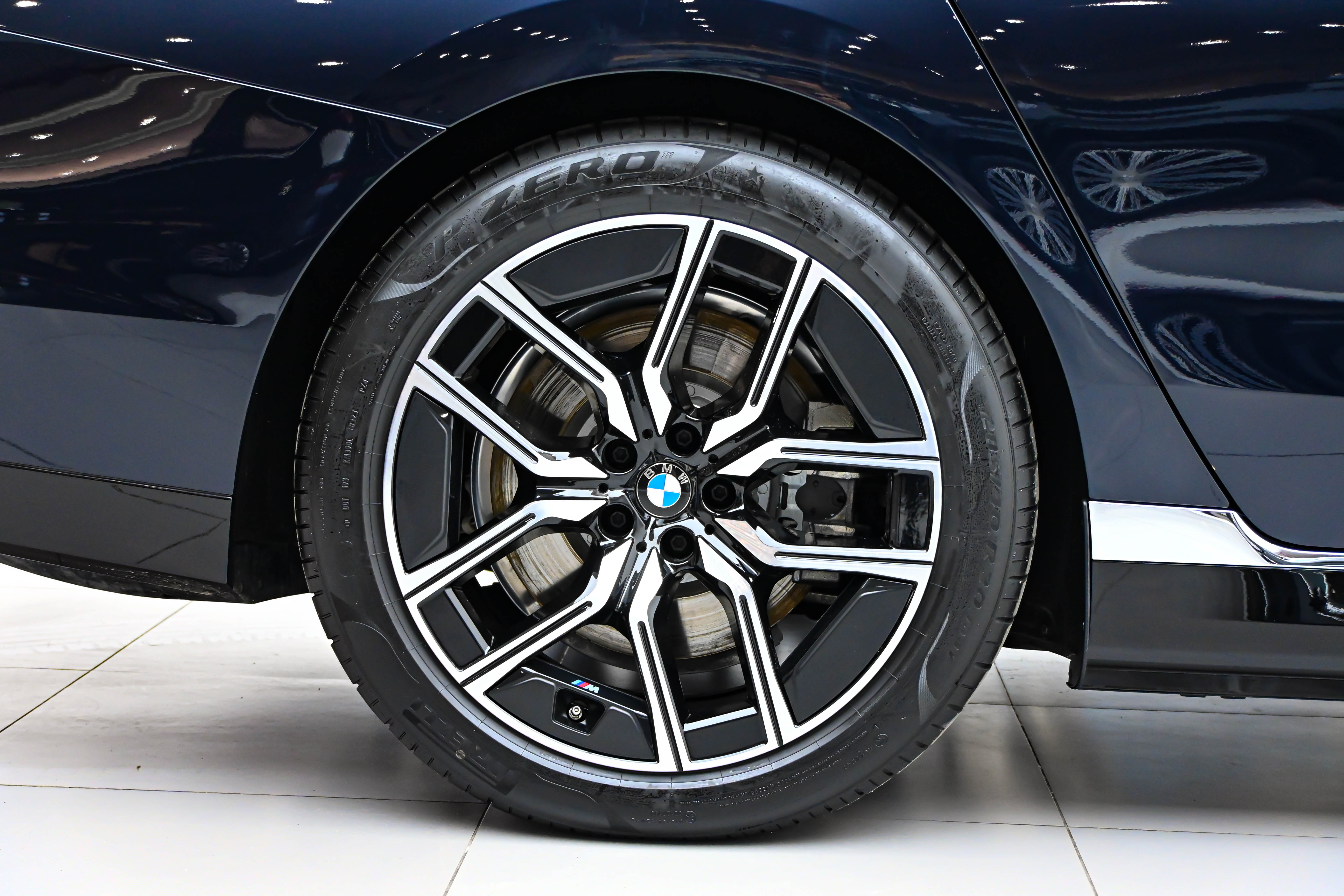 BMW i7 2024 #38 BMW i7 2024 car image #38